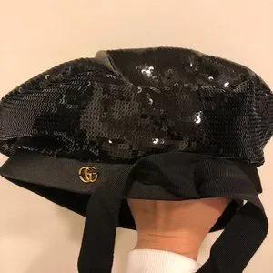 Gucci | Accessories | Gucci Gg Sequin Beret With Bow In  display picture 3